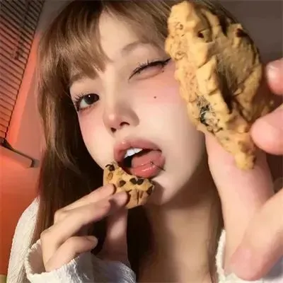压抑惊悚经典《鬼水怪谈》高清在线：水箱里到底藏着什么？日式氛围恐怖的极致体现